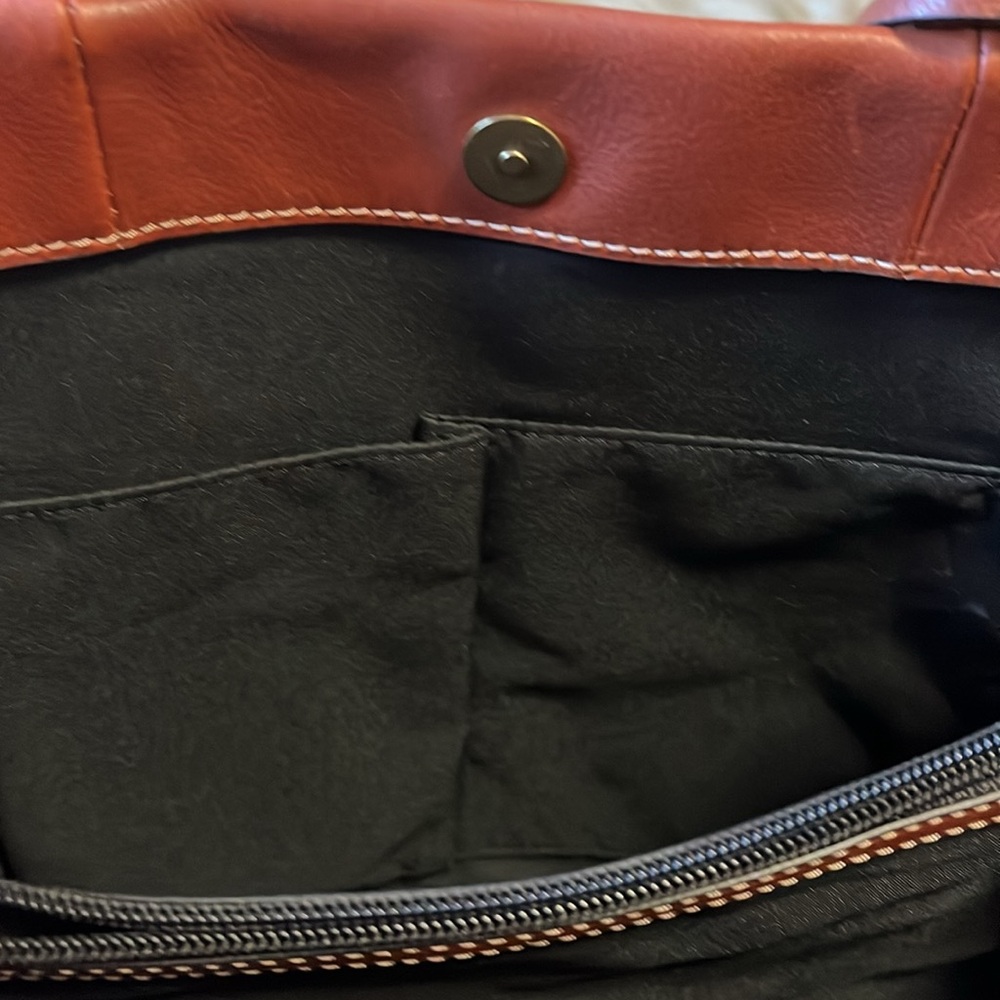 Fossil Tote - Picture 5 of 10